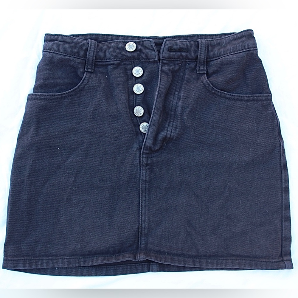 black jean skirt—high wasted fit—unknown brand